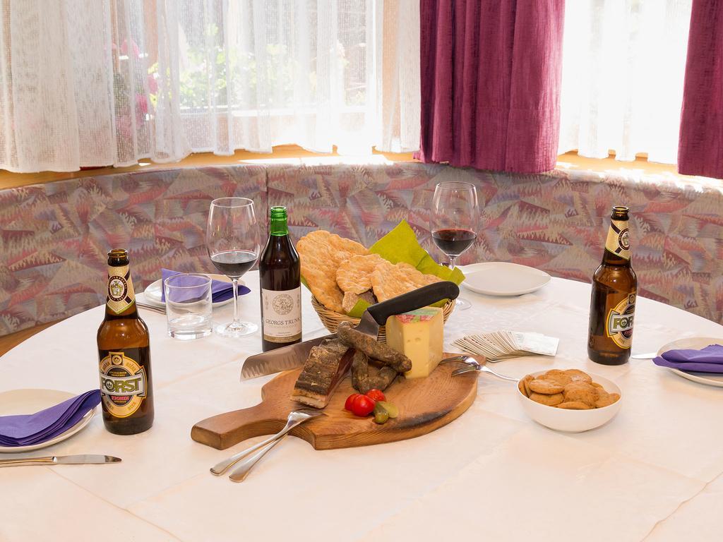 Haus Elisabeth Hotel Нова Поненте Екстериор снимка