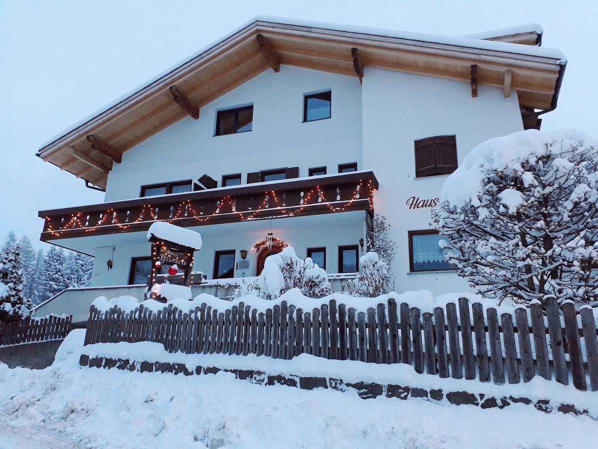 Haus Elisabeth Hotel Нова Поненте Екстериор снимка