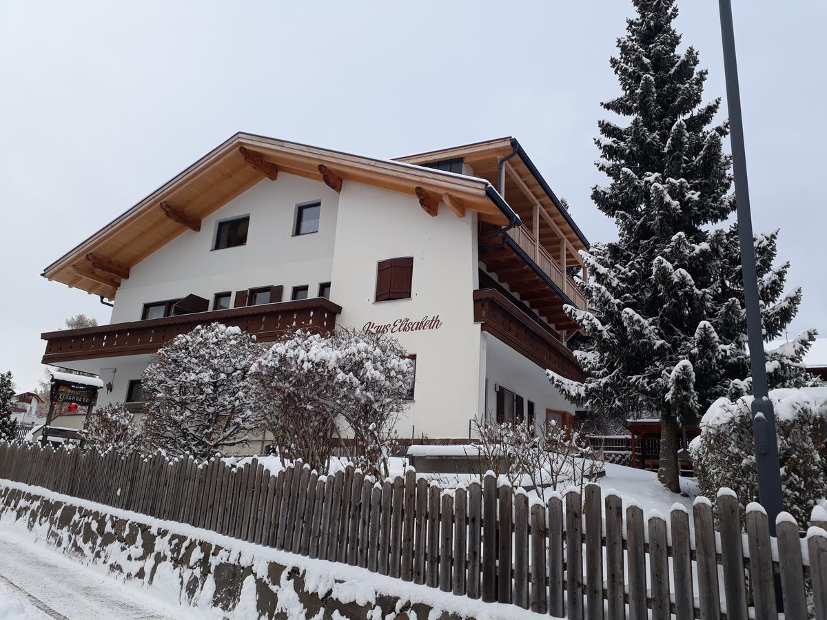 Haus Elisabeth Hotel Нова Поненте Екстериор снимка